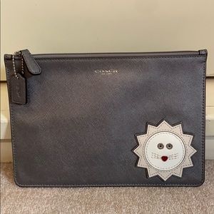 New Coach Silver Darcy Tablet Lion Pouch